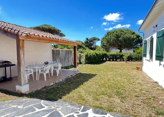 Superbe A Deux Pas Des Commerces Avec Jardin Villa *