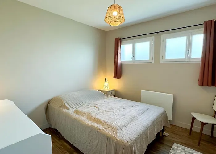 Superbe A Deux Pas Des Commerces Avec Jardin *