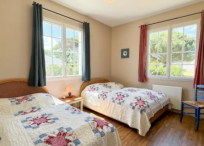 Superbe A Deux Pas Des Commerces Avec Jardin Villa