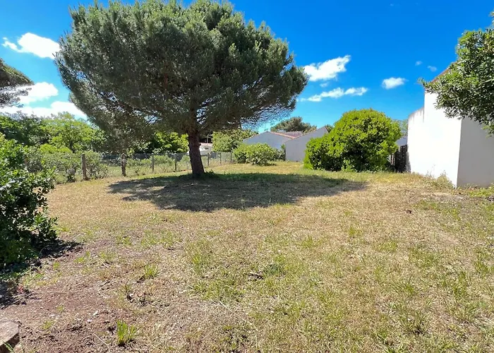 Superbe A Deux Pas Des Commerces Avec Jardin Villa